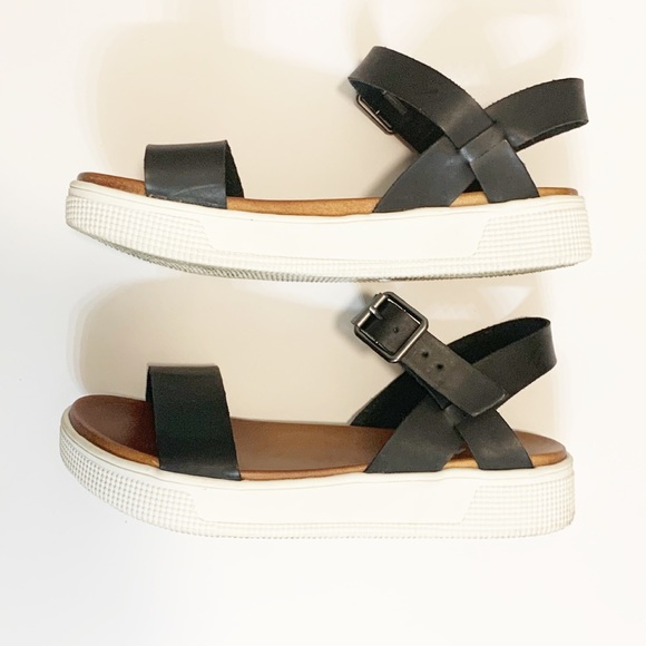 🖤MIA Platform Sandal🖤 - Picture 6 of 9